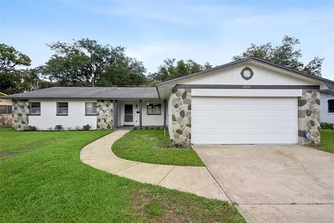 2713 Yucca St, Orlando, FL 32807
