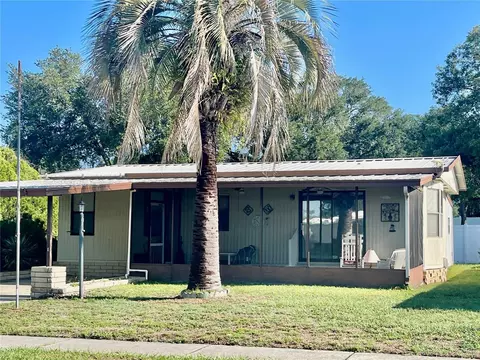 36335 Bonney Dr, Zephyrhills, FL 33541
