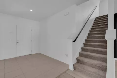 Entry Way - 4108 Deermoss Dr, Clermont, FL 34714 photo 3 of 7