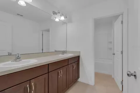 Bath - 4108 Deermoss Dr, Clermont, FL 34714 photo 2 of 5