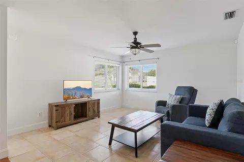 Living - 668 Olympic Dr #1, Ocoee, FL 34761 photo 1 of 3