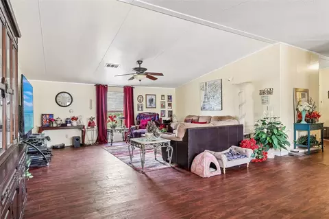9085 Mercury Dr, Saint Cloud, FL 34773 photo 8