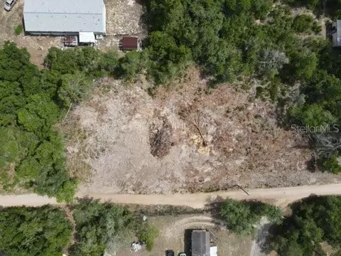 Y Se 143rd Ln, Umatilla, FL 32784