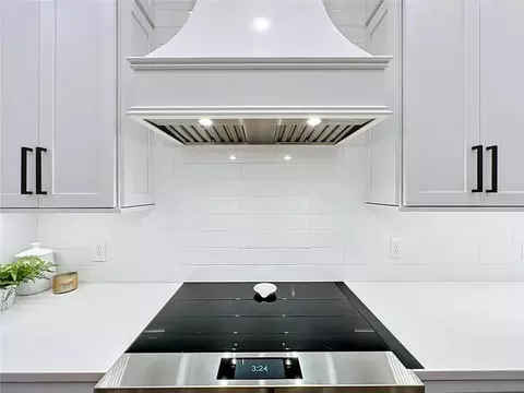 Kitchen - 34449 Parkview Ave, Eustis, FL 32736 photo 6 of 12