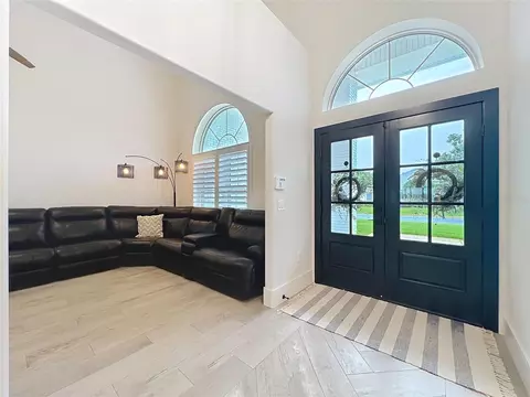 Entry Way - 34449 Parkview Ave, Eustis, FL 32736 photo 2 of 7