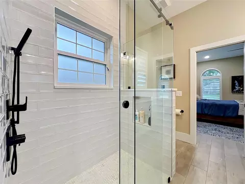 Bath - 34449 Parkview Ave, Eustis, FL 32736 photo 9 of 11