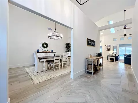Entry Way - 34449 Parkview Ave, Eustis, FL 32736 photo 4 of 7