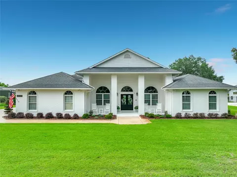 Exterior - 34449 Parkview Ave, Eustis, FL 32736 photo 3 of 18