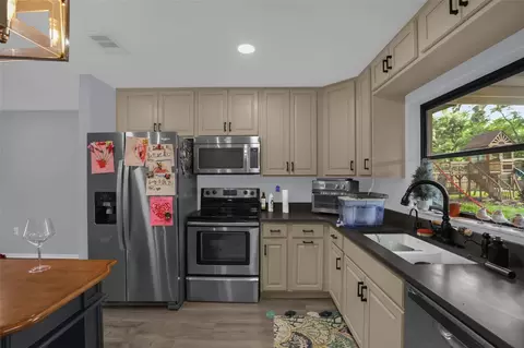 Kitchen - 811 Main St, Windermere, FL 34786 photo 3 of 4
