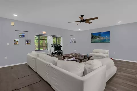 Living - 811 Main St, Windermere, FL 34786 photo 2 of 3