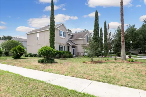 Exterior - 401 Split Oak Ct, Eustis, FL 32736 photo 9 of 12