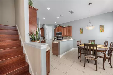 Entry Way - 401 Split Oak Ct, Eustis, FL 32736 photo 3 of 3
