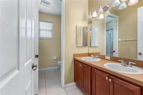 Bath - 401 Split Oak Ct, Eustis, FL 32736 photo 1 of 2