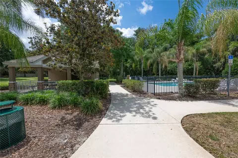 Exterior - 401 Split Oak Ct, Eustis, FL 32736 photo 6 of 12