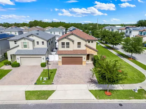 2948 Crest Dr, Kissimmee, FL 34744