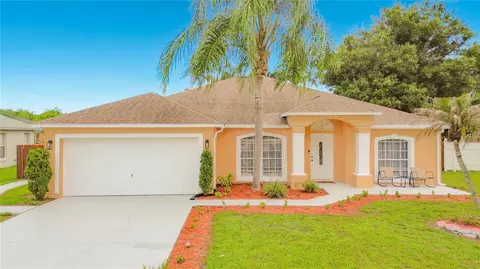 915 Bonneville Ln, Kissimmee, FL 34759