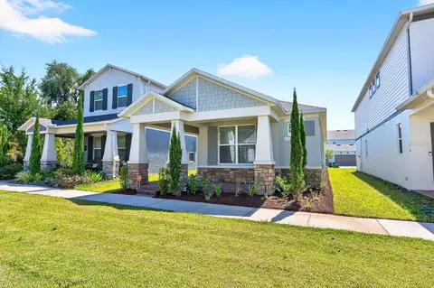 606 Dogfish Ln, Debary, FL 32713