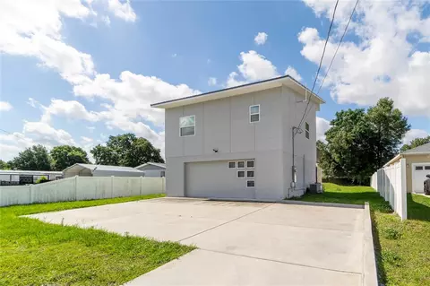 126 1st St, Orlando, FL 32824