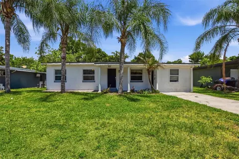 213 Hays Dr, Sanford, FL 32771