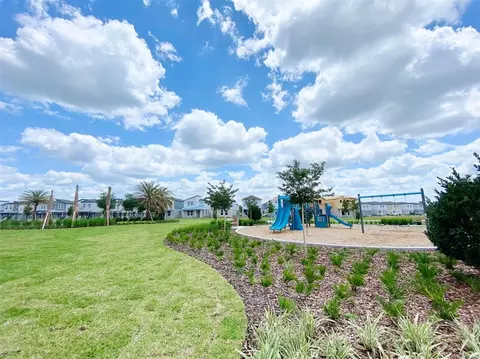 Exterior - 572 Sun Warbler Way, Saint Cloud, FL 34771 photo 4 of 5