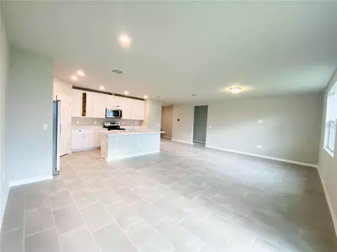Living - 572 Sun Warbler Way, Saint Cloud, FL 34771 photo 1 of 2
