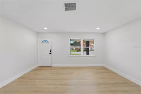 Living - 1508 Illinois Ave, Saint Cloud, FL 34769 photo 5 of 6