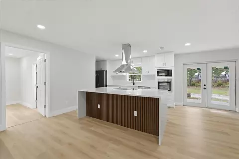 Kitchen - 1508 Illinois Ave, Saint Cloud, FL 34769 photo 4 of 7
