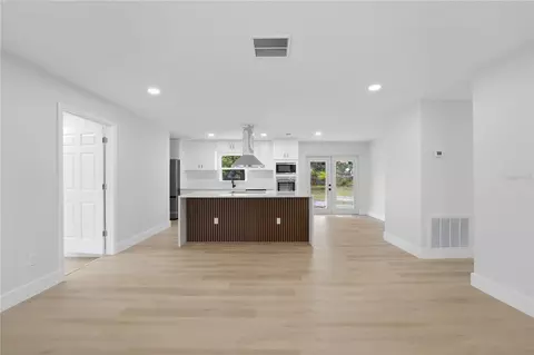 Living - 1508 Illinois Ave, Saint Cloud, FL 34769 photo 2 of 6