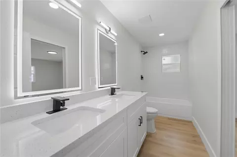 Bath - 1508 Illinois Ave, Saint Cloud, FL 34769 photo 4 of 5