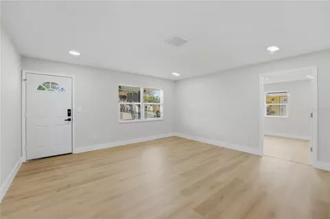 Living - 1508 Illinois Ave, Saint Cloud, FL 34769 photo 4 of 6