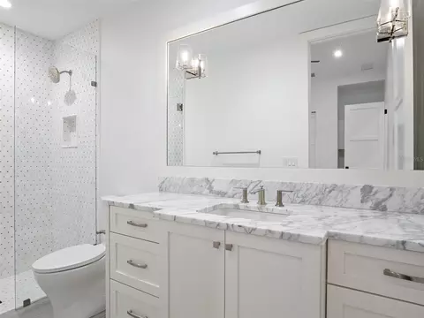 Bath - 5199 Latrobe Dr, Windermere, FL 34786 photo 6 of 8