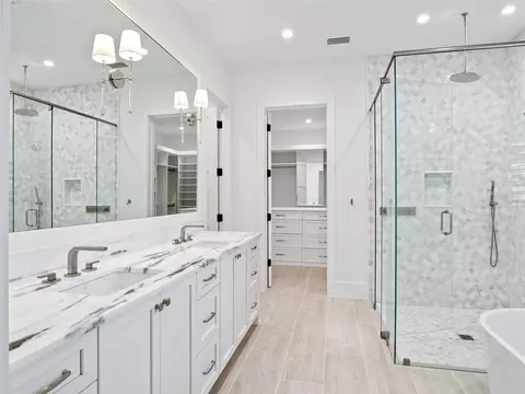 Bath - 5199 Latrobe Dr, Windermere, FL 34786 photo 2 of 8