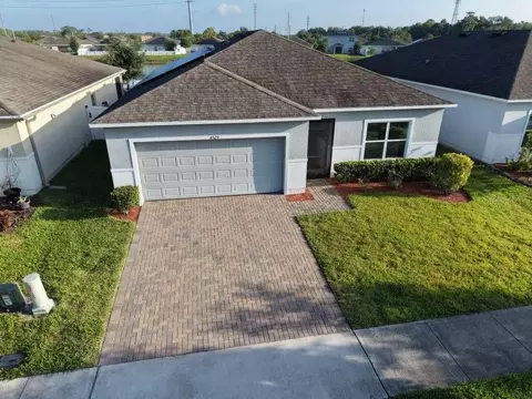 4529 Lake Russell Rd, Kissimmee, FL 34746