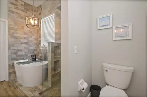 Bath - 331 Eastern Ave, Saint Cloud, FL 34769 photo 4 of 5
