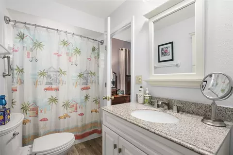 Bath - 1338 Heim Rd, Mount Dora, FL 32757 photo 4 of 4