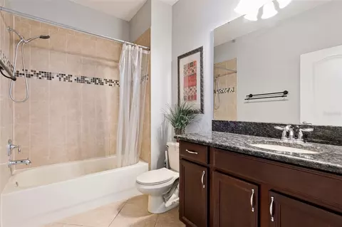 Bath - 11401 Evesham Dr, Windermere, FL 34786 photo 1 of 3