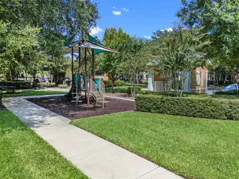 Exterior - 11401 Evesham Dr, Windermere, FL 34786 photo 10 of 12