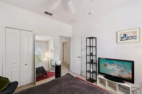 Bedroom - 11401 Evesham Dr, Windermere, FL 34786 photo 5 of 7