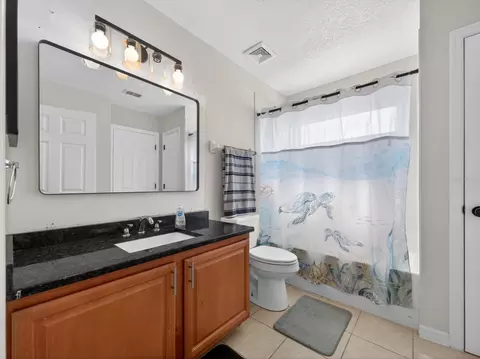 Bath - 24215 Weldon Dr, Eustis, FL 32736 photo 5 of 7