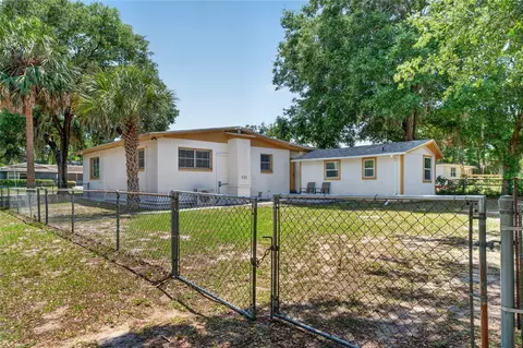 Exterior - 529 E Gottsche Ave, Eustis, FL 32726 photo 8 of 8