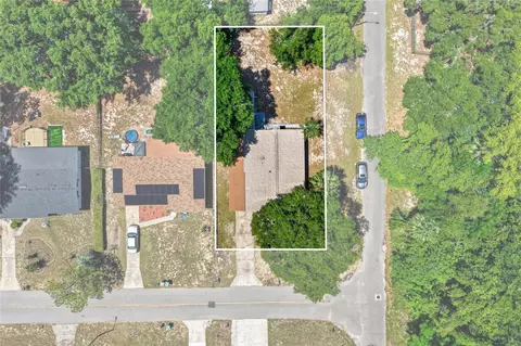 View/Area - 529 E Gottsche Ave, Eustis, FL 32726 photo 4 of 6
