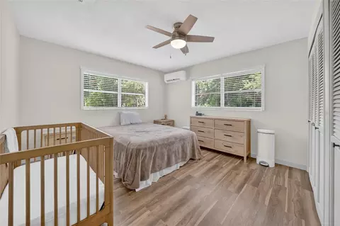 Bedroom - 529 E Gottsche Ave, Eustis, FL 32726 photo 2 of 3