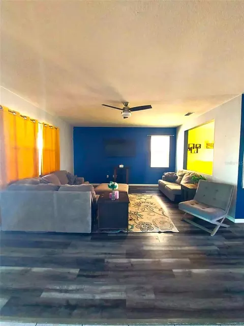 Living - 11542 Brighton Knoll Loop, Riverview, FL 33579 photo 2 of 3