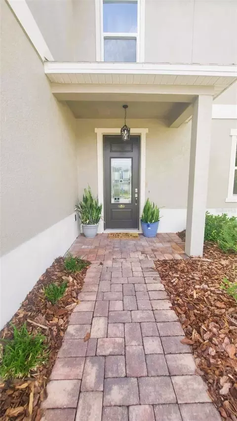 Exterior - 11542 Brighton Knoll Loop, Riverview, FL 33579 photo 4 of 5
