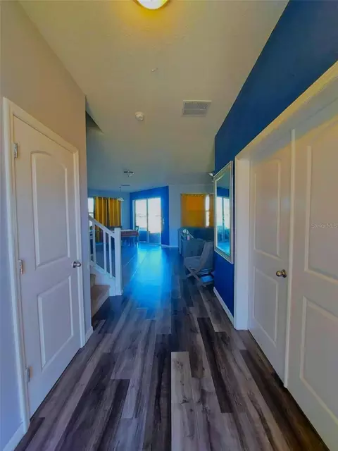 Entry Way - 11542 Brighton Knoll Loop, Riverview, FL 33579 photo 4 of 6