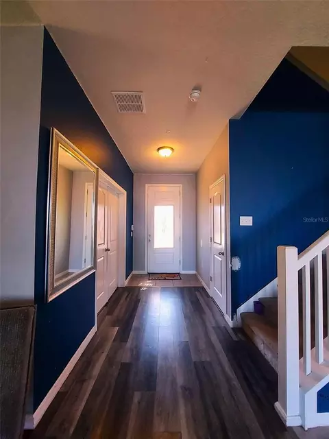 Entry Way - 11542 Brighton Knoll Loop, Riverview, FL 33579 photo 3 of 6