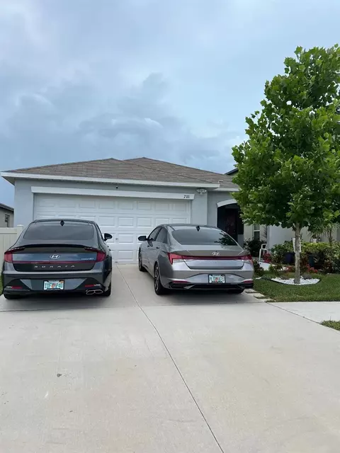 7111 Amelia Cove Ct, Sun City Center, FL 33573