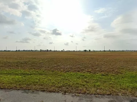 29 Avocado Dr, Placida, FL 33946