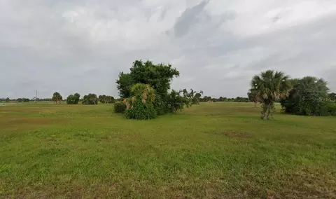 5 Elm Dr, Placida, FL 33946