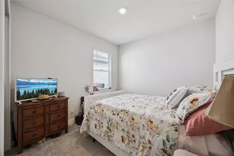 Bedroom - 6085 Forest Perch Dr, Saint Cloud, FL 34771 photo 6 of 9